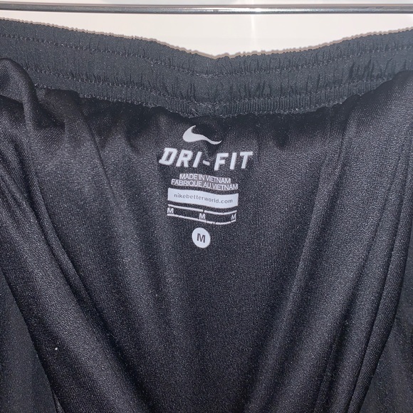 Black Nike Shorts Size M - Picture 4 of 4